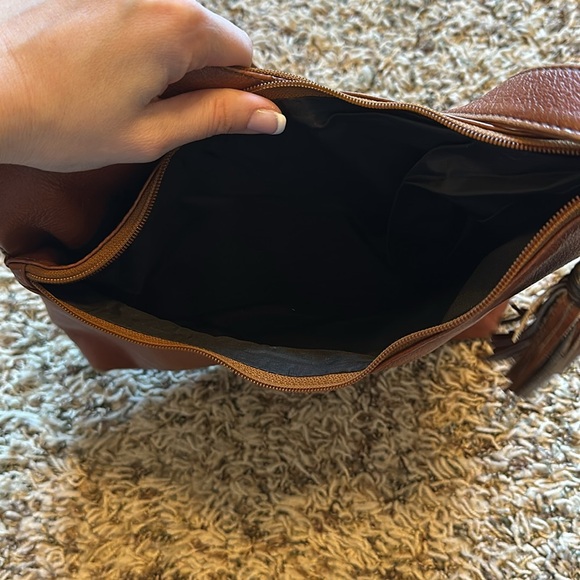 Hobo International Shoulder Bag - Picture 6 of 9